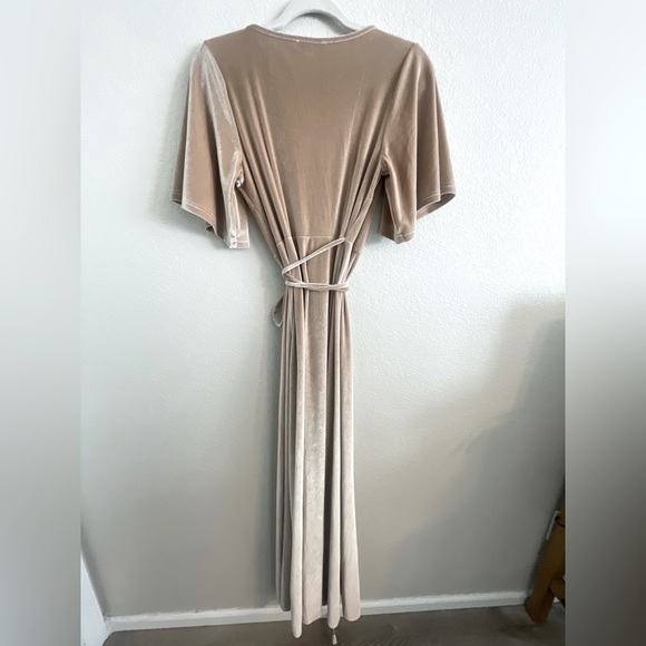 Baltic Born velvet wrap dress - Picture 5 of 7